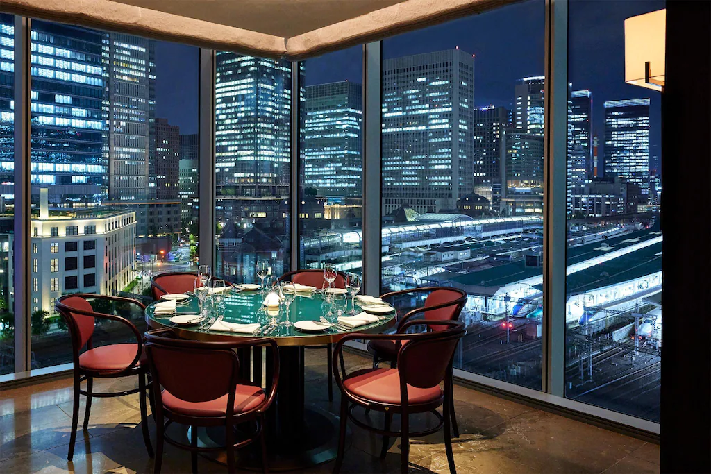 四季度假酒店 Four Seasons Hotel Tokyo at Marunouchi