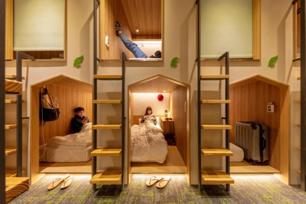 町．草休行館 CHO Stay Capsule Hotel